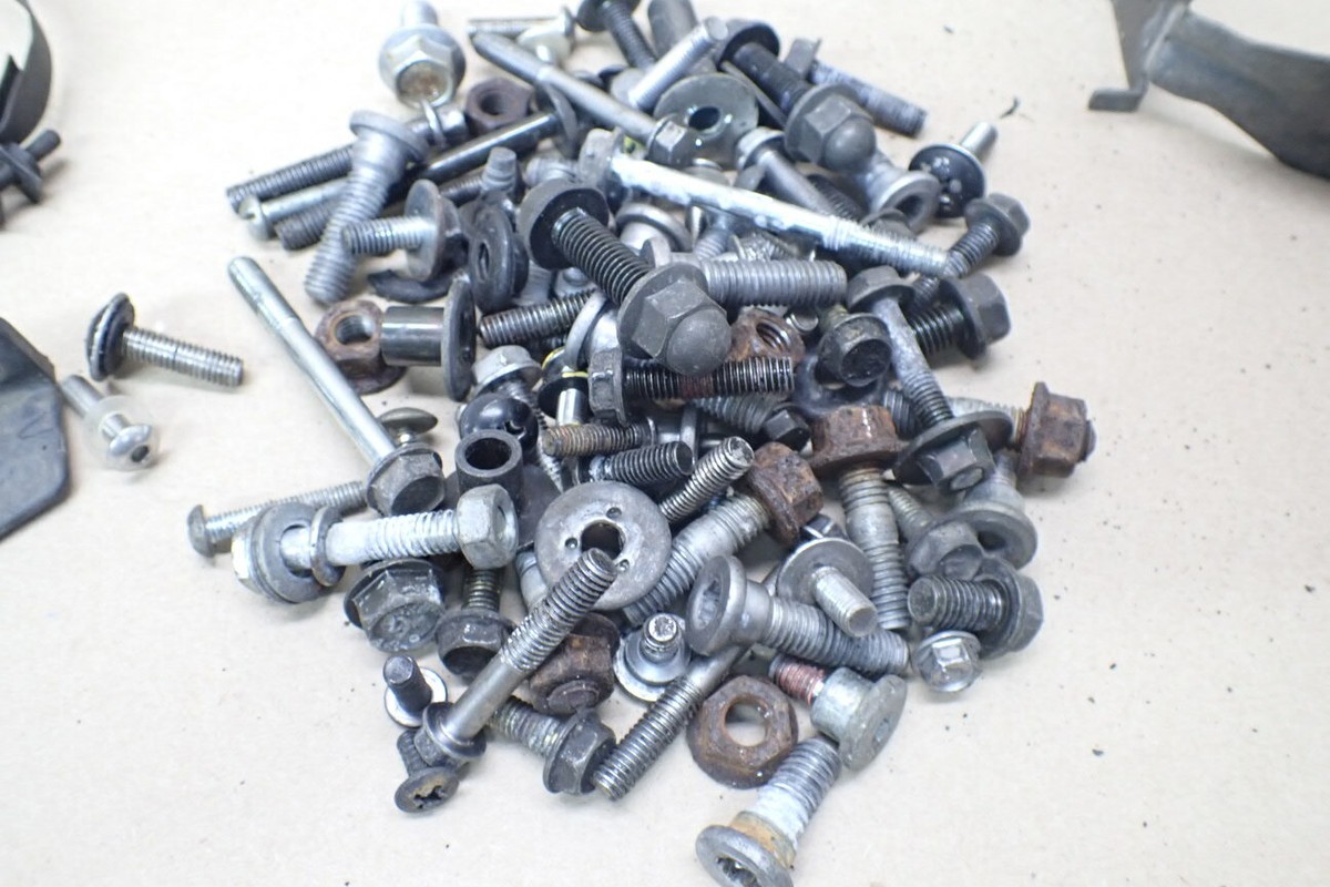 にな ページ 1998 KAWASAKI ZX900 MISC MISCELLANEOUS FRAME HARDWARE NUTS BOLTS