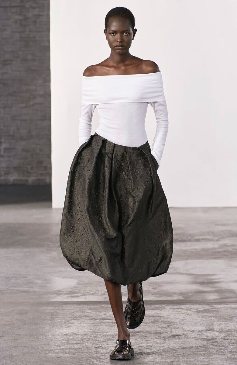 NWT ZARA ZW COLLECTION VOLUMINOUS BALLOON JACQUARD SKIRT Sz NWT ZARA ZW COLLECTION VOLUMINOUS BALLOON JACQUARD SKIRT Sz