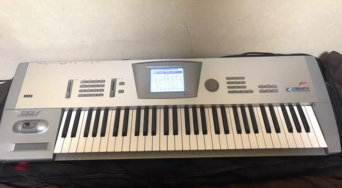 Korg on sale trinity keyboard