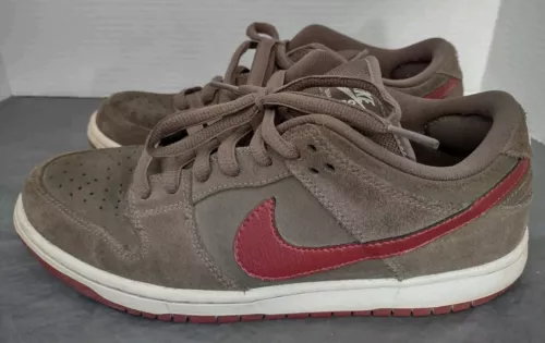 Nike Dunk Low Pro SB MEN Size US 8 Ironstone/Barn Red 304292-063 RARE