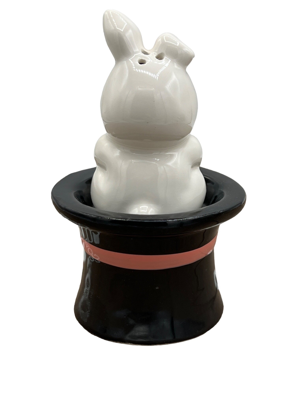 Top Hat Magic Rabbit in a Top Hat Salt & Pepper Shakers Papel Freelance ...