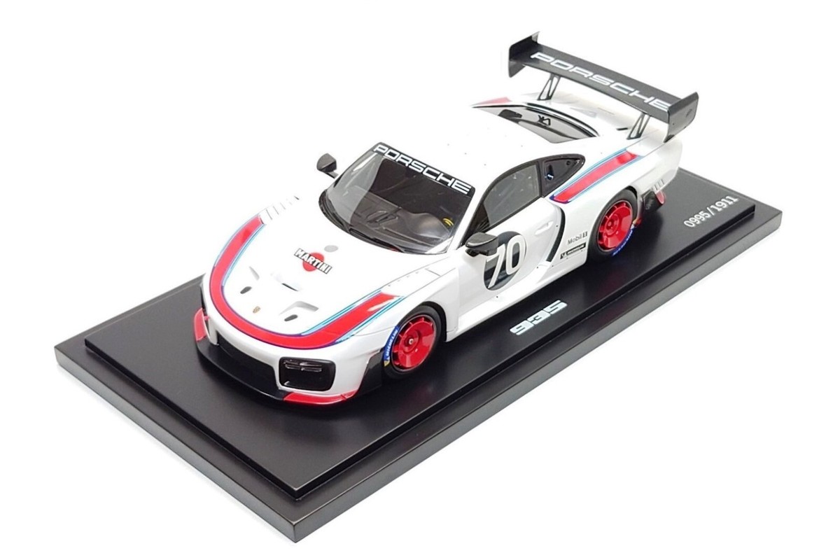 Spark 1:18 Porsche 935 #70 Martini Racing (Dealer Edition) | eBay