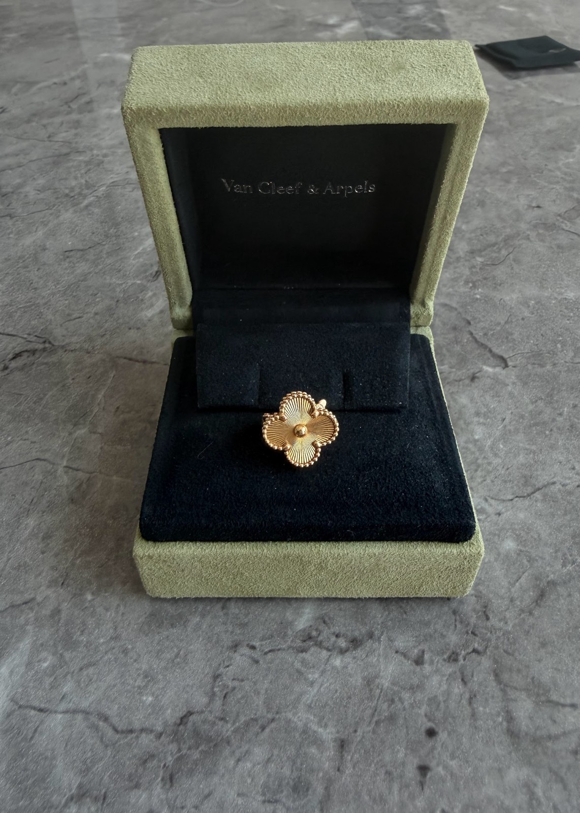 Van Cleef & Arpels Alhambra SINGLE Stud Earring 18k Gold Guilloché Sunburst