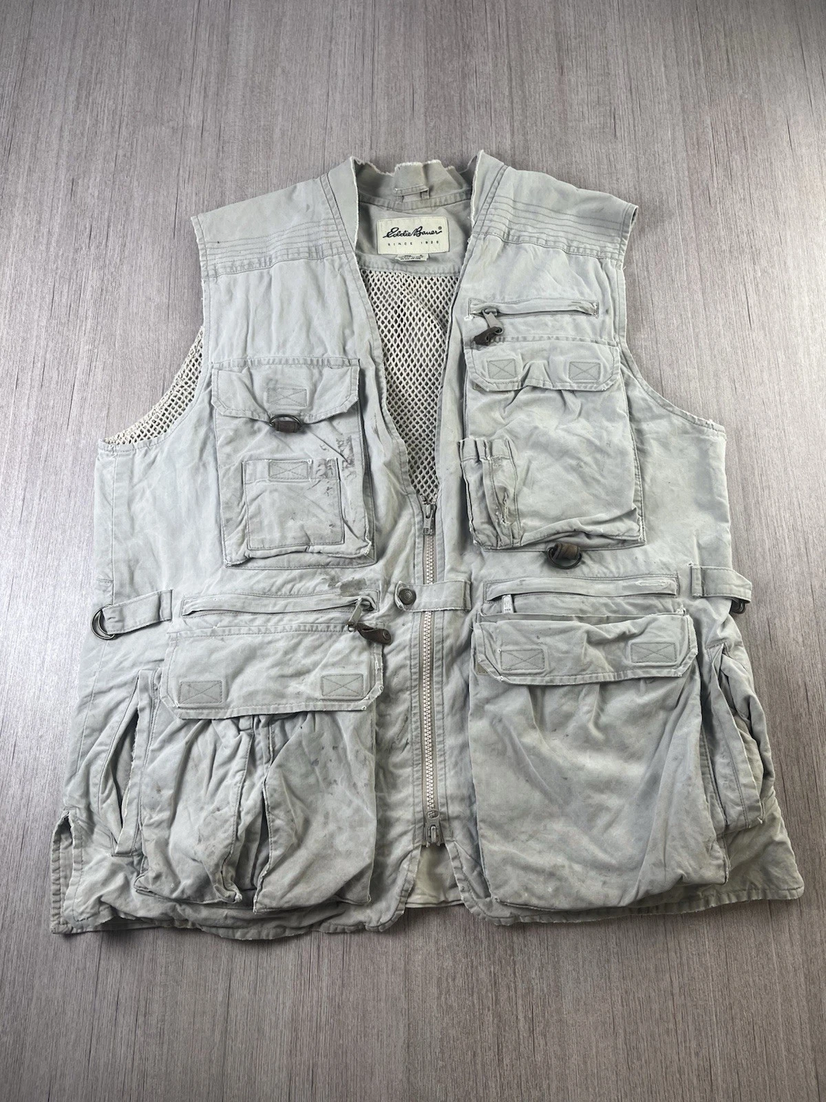 Eddie Bauer Vintage Fishing Vest Mens M Grey Multi-Pocket Safari Utility 90s