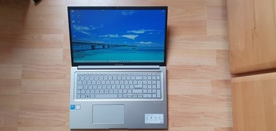 Asus Vivobook 17 Zoll Model: X1704V Neuwertig!