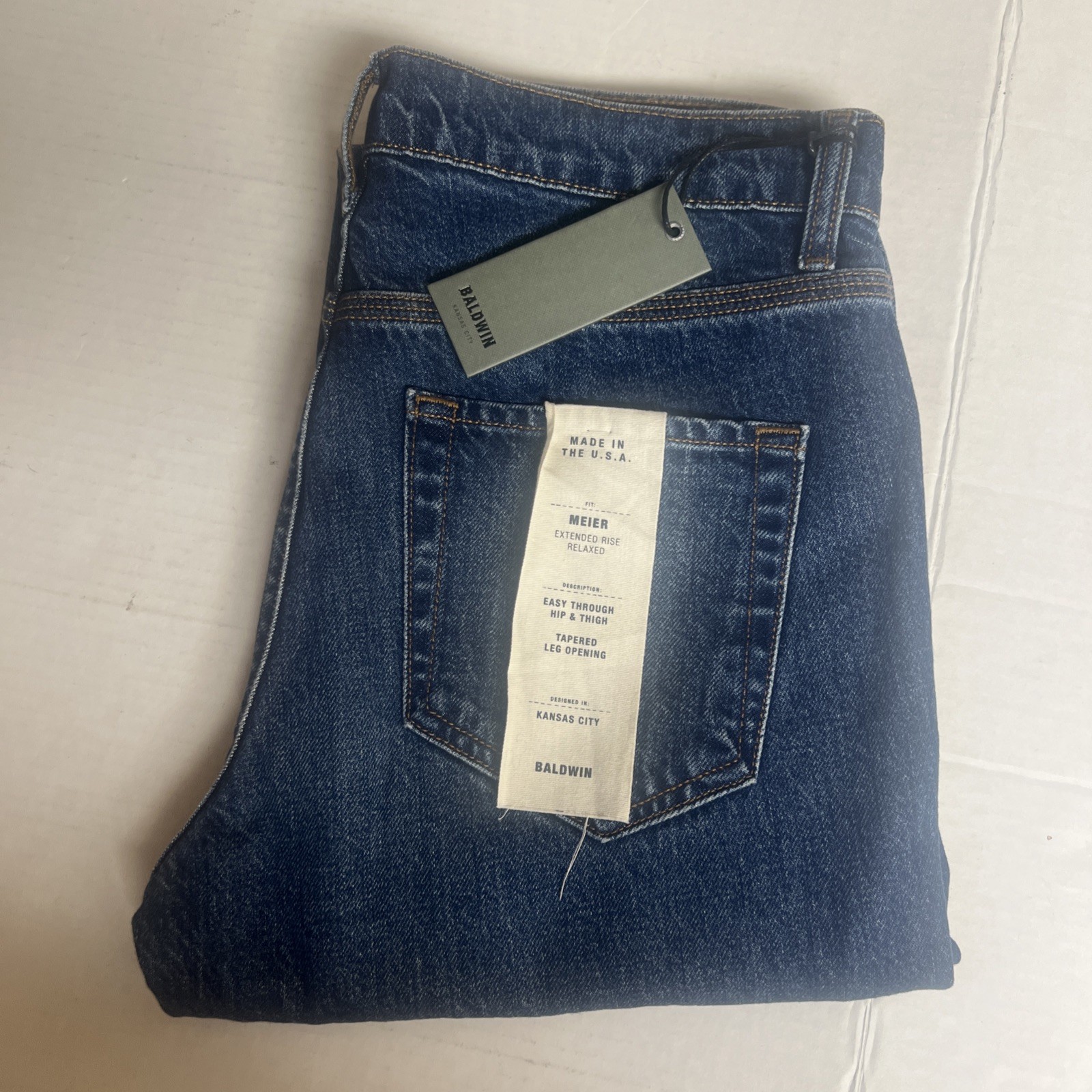 Nwt 31x28 Usa