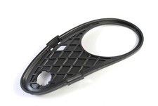 Fixation du pare - chocs droit pour pour MERCEDES C T - MODEL (S203), C (W203)