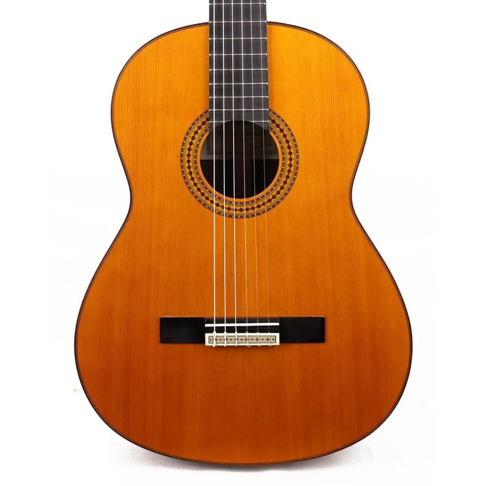 Yamaha GC22C Classical Guitar Solid Cedar Top Natural 228890₽