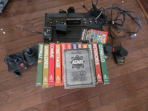 VTG ATARI 2600 Video Computer System w/ 12 Games & Lots Of Controllers 