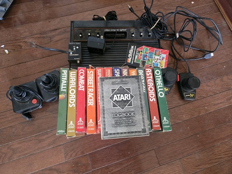 VTG ATARI 2600 Video Computer System w/ 12 Games & Lots Of Controllers 