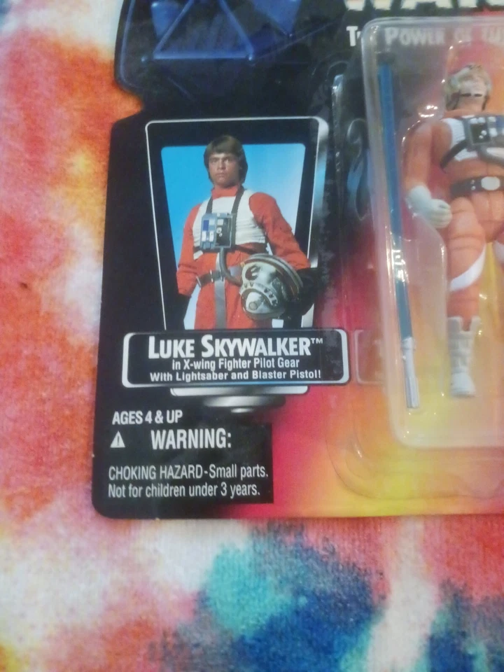Figura de acción Star Wars El poder de la fuerza Luke Skywalker sellada. Foto 2 de 4