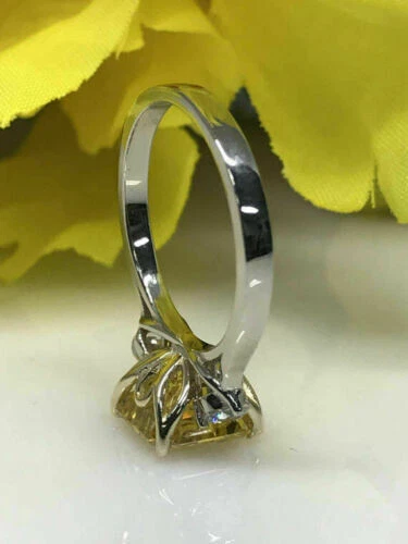 Anillo de compromiso de citrino creado en laboratorio corte Asscher de 3 quilates enchapado en oro amarillo de 14 quilates Foto 4 de 4