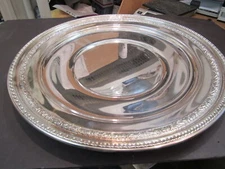 VINTAGE REED AND BARTON 1211 EPNS SILVERPLATE ROUND TRAY 16.75 IN
