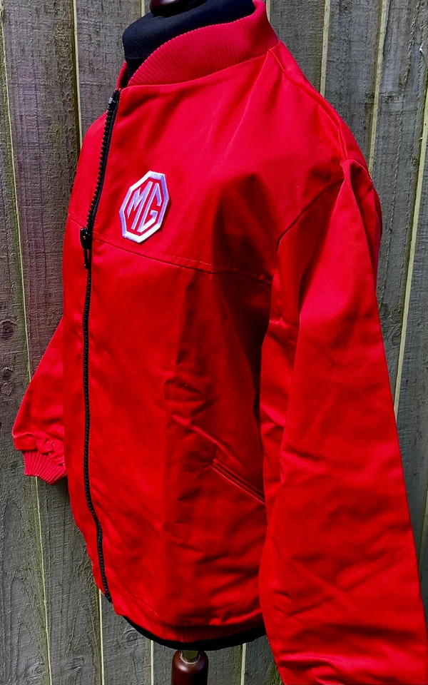 Top Quality Classic MG Red Zipped Badged Jacket F1 Motorsport 39.5"/100cms Chest - Image 4 of 4
