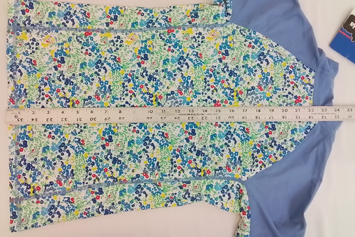 NWT Patagonia Rash Guard Girls XL (14) Blue and Floral 50 UPF #J3320 - Picture 10 of 10