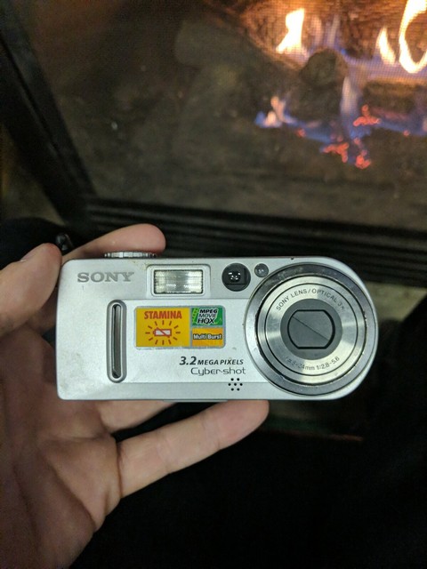 3.2 megapixel resolution