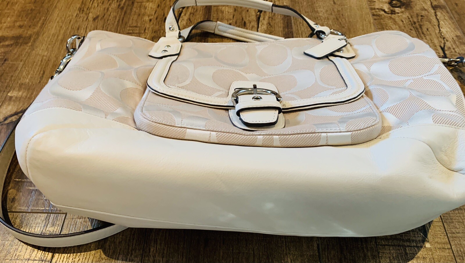 Coach Large Crossbody Purse / Satchel Gem