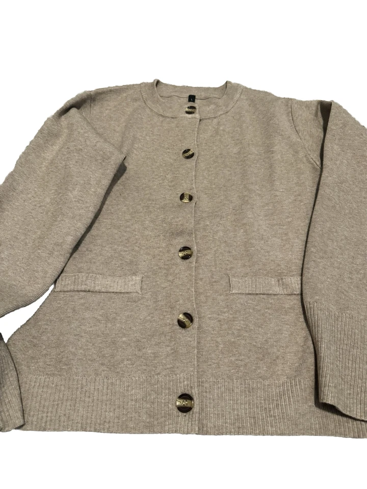Cárdigan Botón Ultra Suave Taupe Grande Nuevo Foto 2 de 4