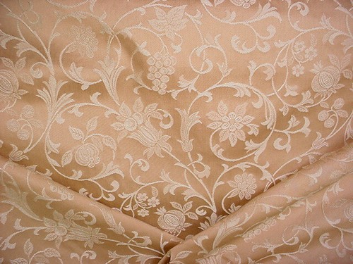 2-1/4Y KRAVET 20410 VERITAS DAMASK BRASS GOLD FLORAL SCROLL UPHOLSTERY FABRIC - Afbeelding 1 van 4