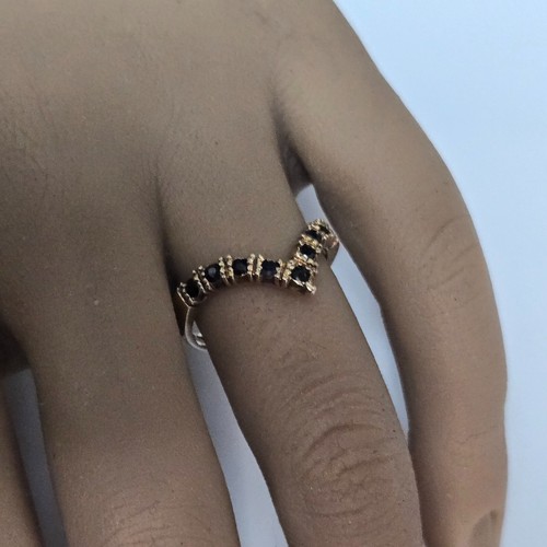 9ct Yellow Gold Ring Wishbone Sapphire Stones Hallmarked Ring in Size N 1/2 - Picture 2 of 5