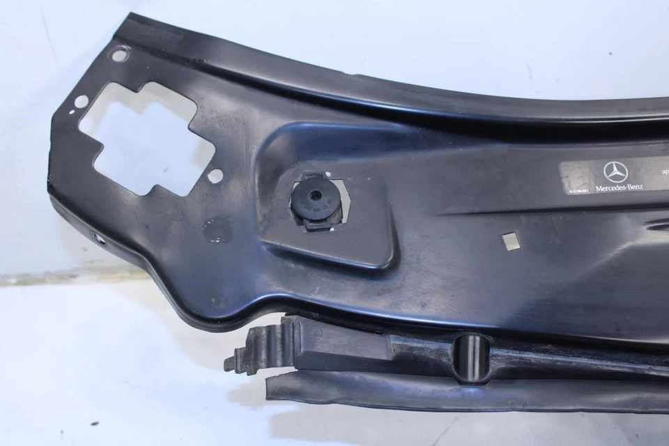 10-13 Mercedes-Benz S550 Radiator Support Upper Tie Bar Stiffener 221-620-01-72 - Image 3 of 4