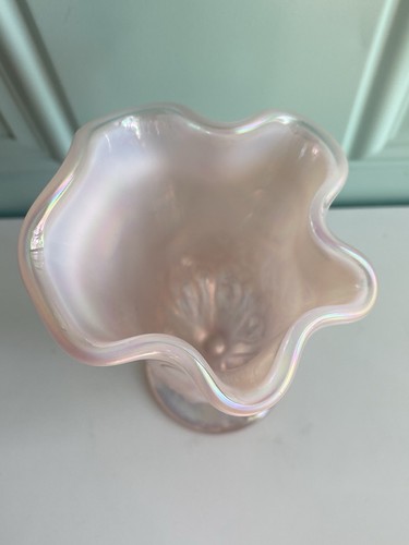 FENTON Pink Iridescent Opalescent Art Glass Lily of the Valley Handkerchief Vase - Picture 6 of 8