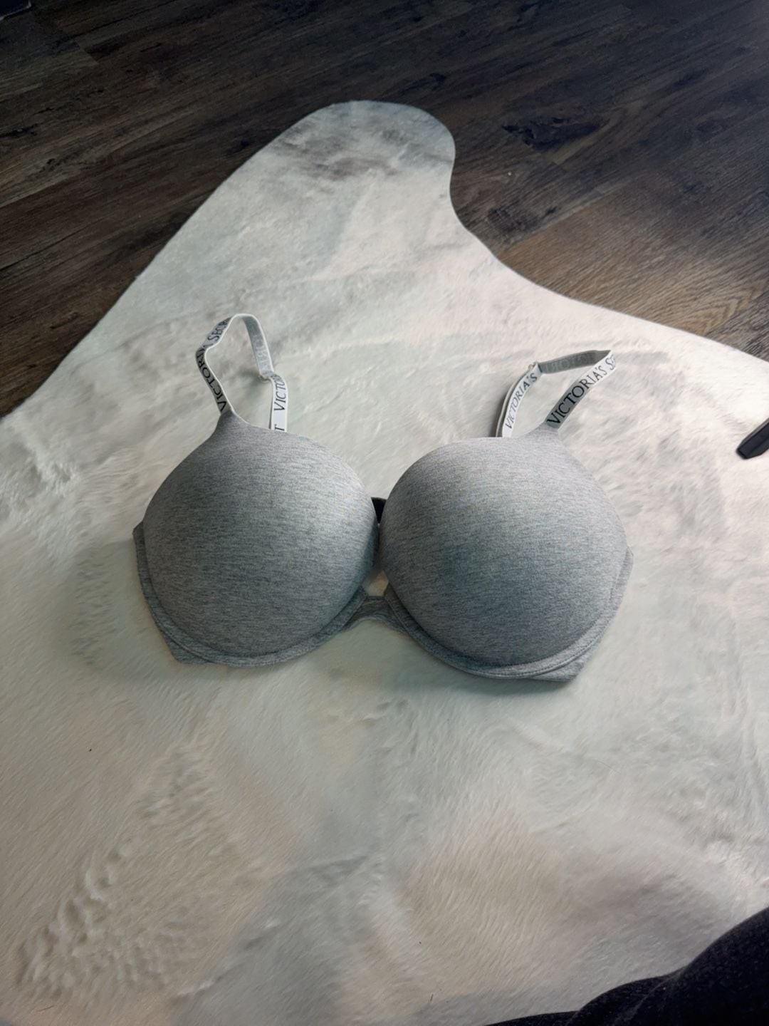 Victoria's Secret T-Shirt Push-Up Plunge Bra Gray Size 34D