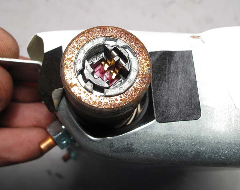 Módulo airbag puerta delantera izquierda lado conductor BMW E60 serie 5 OEM Foto 2 de 3