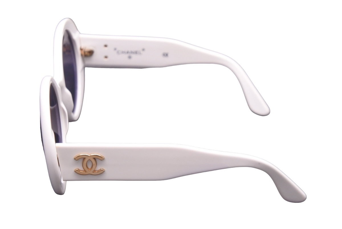 シャネル　サングラス CHANEL Sunglasses 01949 10601 White Frame Black Lens Round