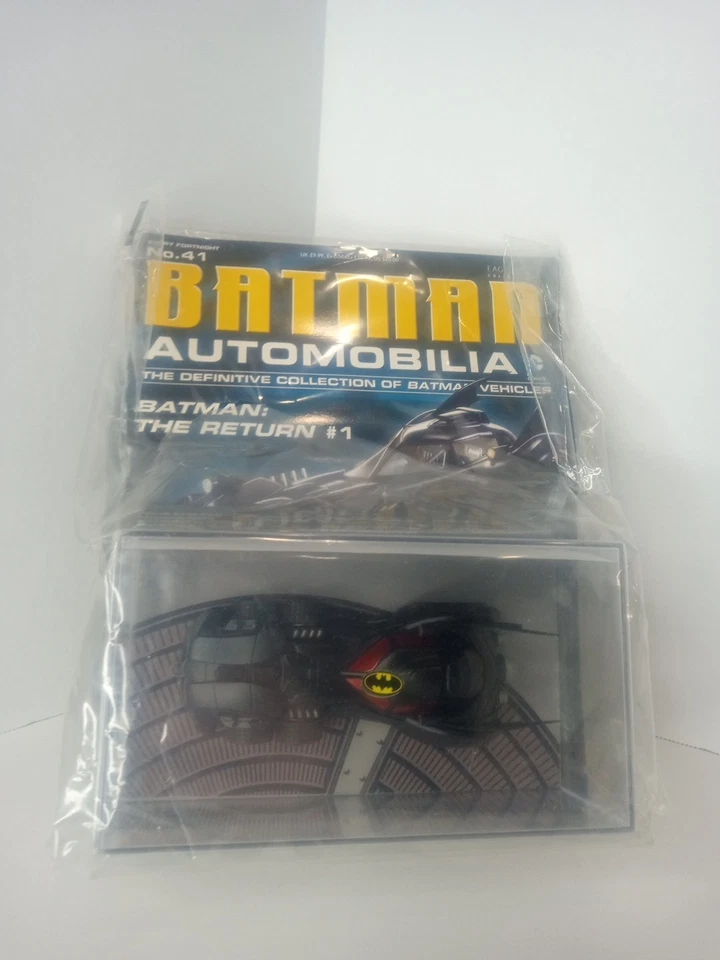 Eaglemoss DC Comics Automobilia Magazine #41 • Batman: The Return #1 BATMOBILE - Image 2 of 4