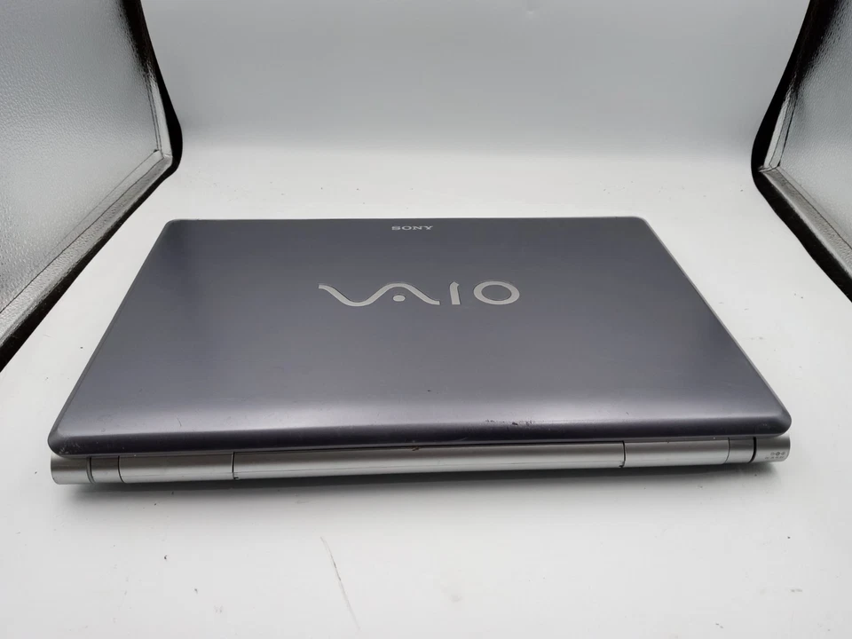 Sony Vaio VGN-FW139E 16.4" Laptop Intel Core 2 Duo 3GB RAM - BOOTS - READ  -RR - Image 4 of 4