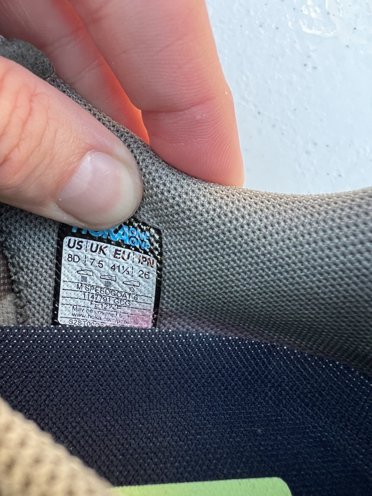 Men’s Gray HOKA SpeedGoat 6 Running Shoes Size 8 thumbnail 9