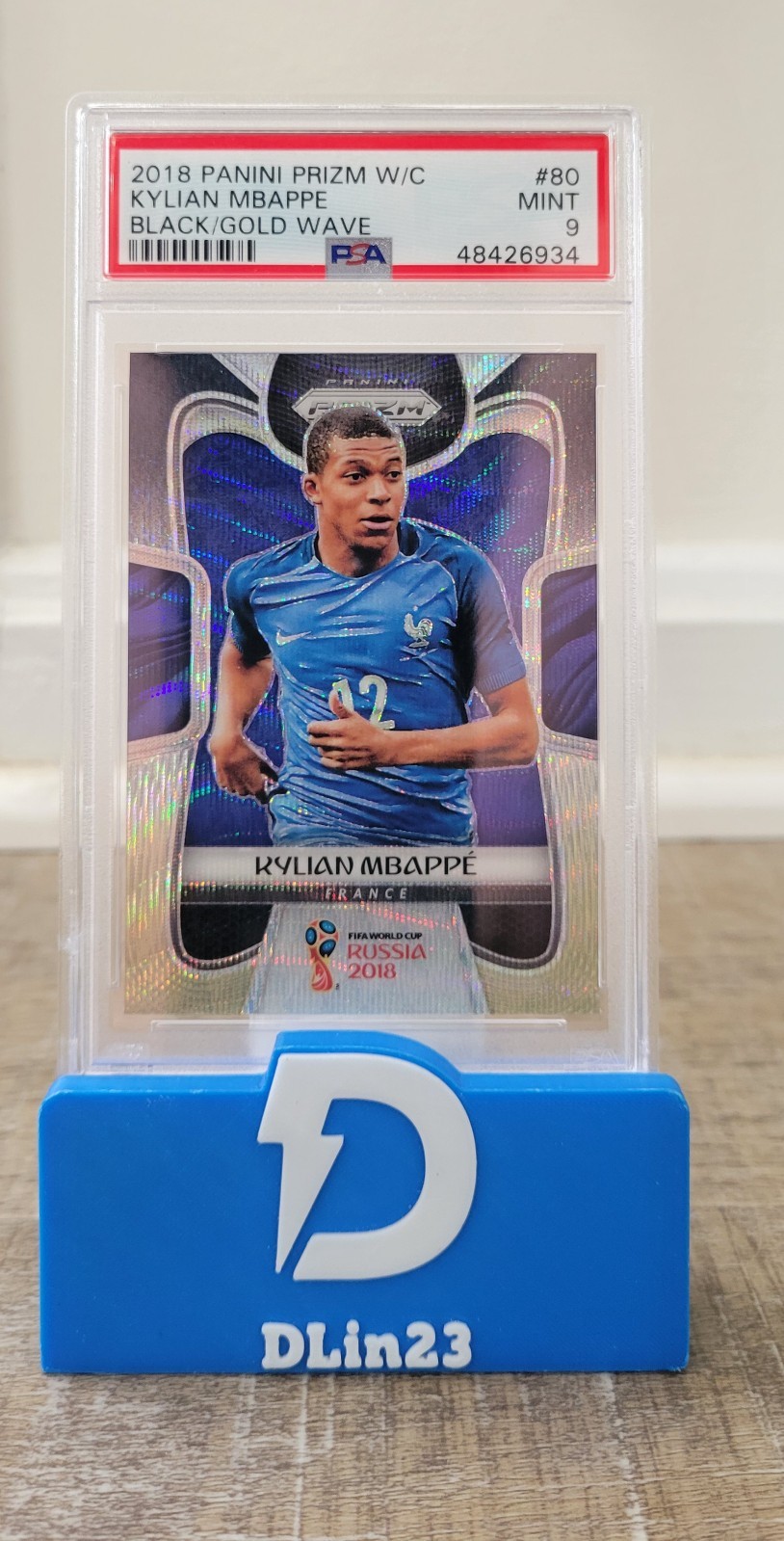 2018 PANINI PRIZM W/C KYLIAN MBAPPE BLACK GOLD WAVE PRIZM RC #80 PSA 9 MINT