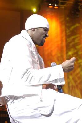 Craig David Performing At The Royal Albert Hall London 01 May 2003- Old Photo 16