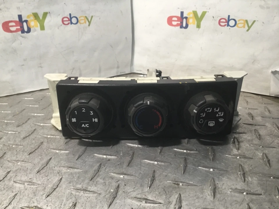 2005-2006 Pontiac GTO OEM Heater Heat & AC A/C Climate Control Panel  - Image 3 of 4