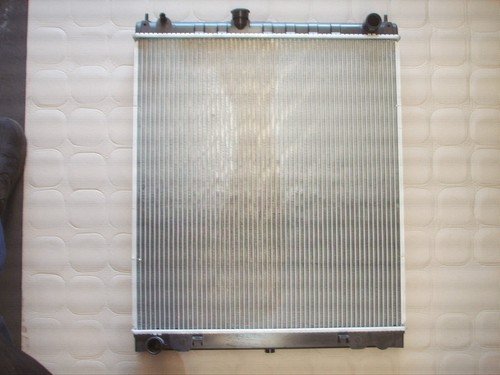 Radiator For Nissan Patrol Y61 GU 3 4 5 Manual 2001-2016 4.2L TD42T Turbo Diesel - Picture 2 of 8