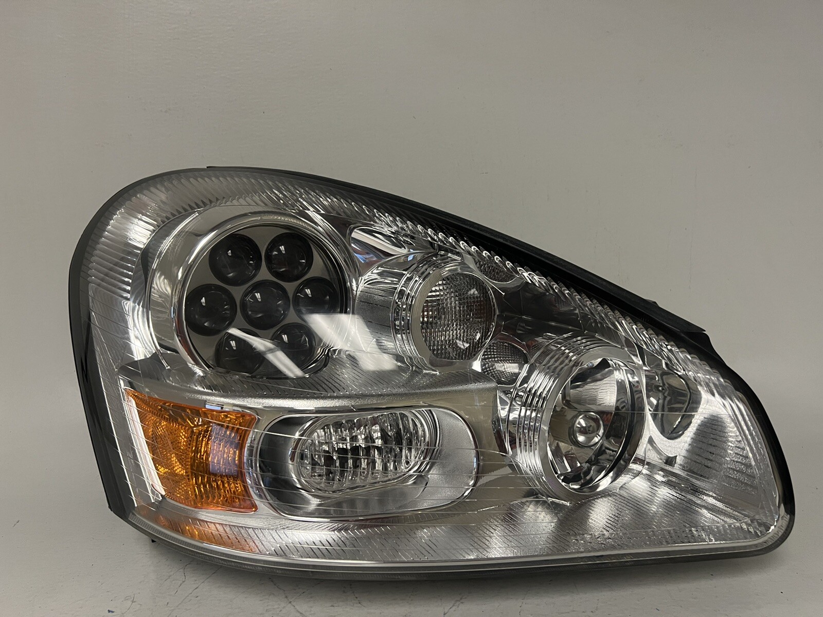 2005 2006 Infiniti Q45 Passenger RH HID OEM Insurance Headlight 4397
