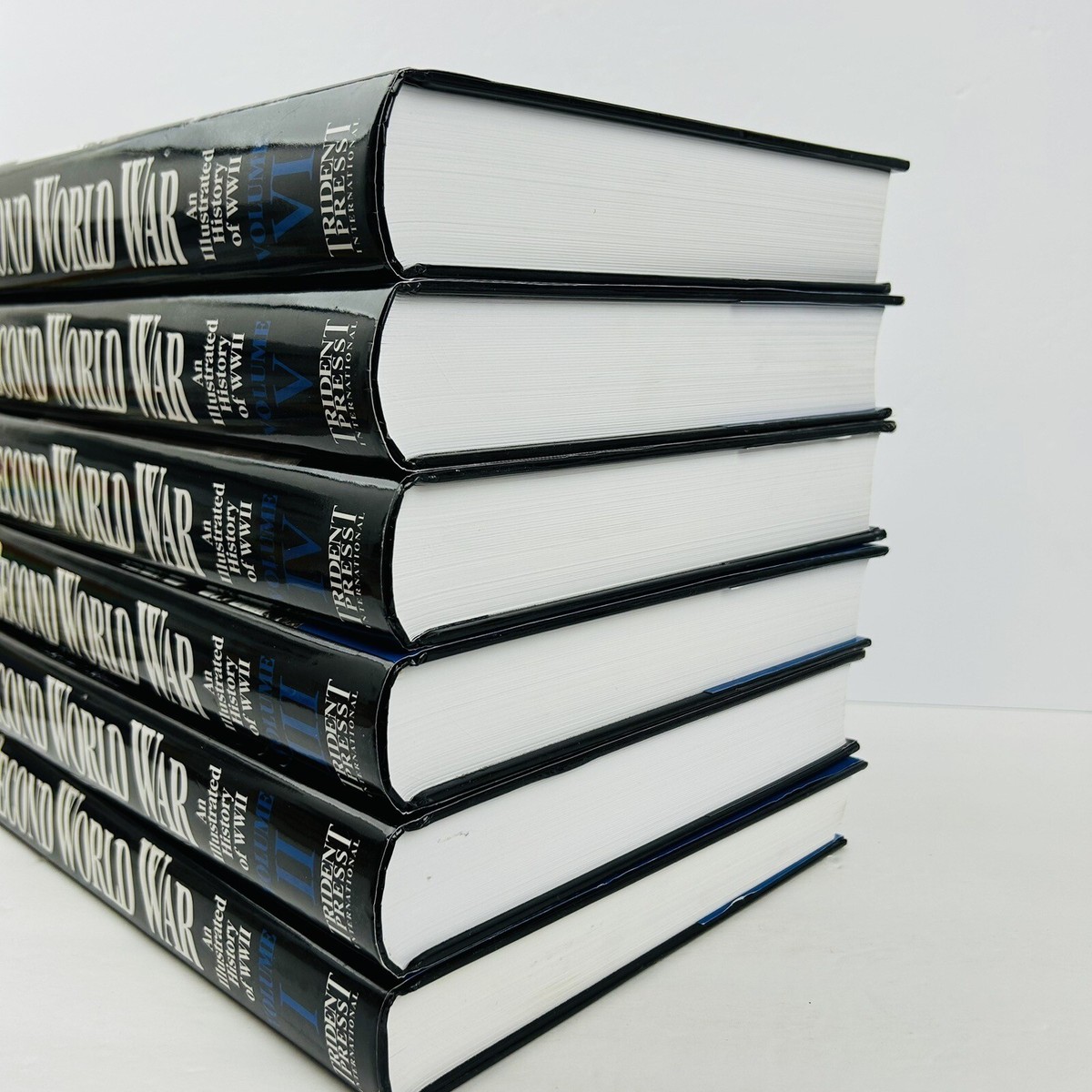 【値下げ】Illustrated History of World WarII Amazon.com: The Oxford Illustrated History of World War II