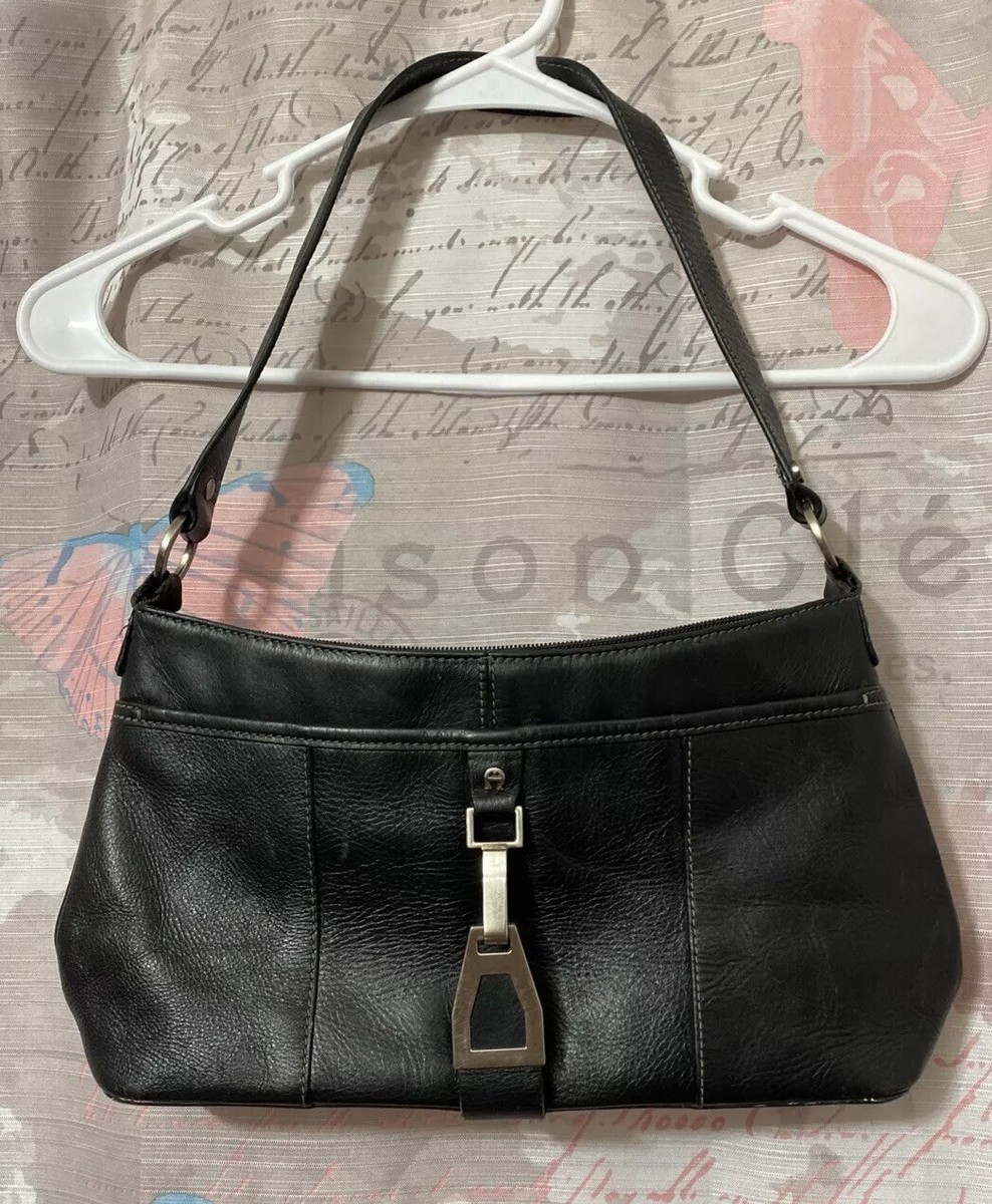 etienne aigner ショルダーバッグ　ブラック Etienne Aigner Black Leather Shoulder Bag Brass Hardware