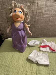 Vintage 1981 Miss Piggy DRESS-UP MUPPET 