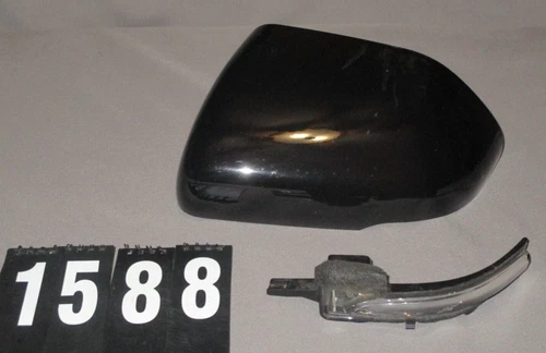 OEM 20-21-22-2023 Ford Explorer Left Side Mirror Cover & LED Turn Signal Light