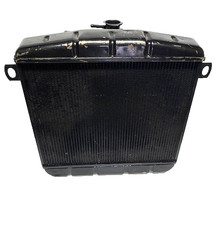 Alfa Romeo Spider 1985-1989 | Radiator fits Straight Upper Outlet