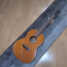 Guitarra eléctrica-acústica Yamaha CSF-1M