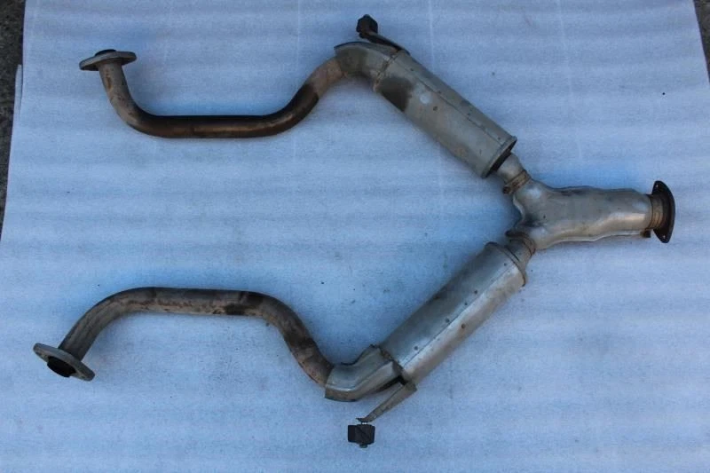 1993 1994 1995 1996 1997 LEXUS SC400 REAR EXHAUST DOWN Y PIPE - Image 2 of 4
