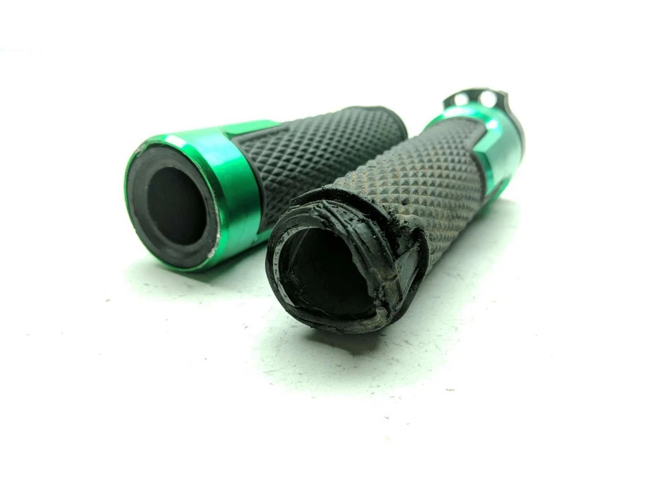 06-11 Kawasaki Ninja ZX14 ZX1400C tubo e empunhaduras do acelerador - Imagem 4 de 4