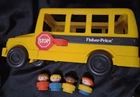 Vtg 1991 Fisher Price Little People School Bus #2372  W 4 Chunky Figures Nice!