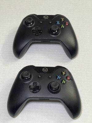 2 X Microsoft Xbox One Wireless Controllers Model 1537 Black UNTESTED Lot Set