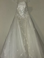 Mori Lee White Beaded Bridal wedding dress vail and detachable train