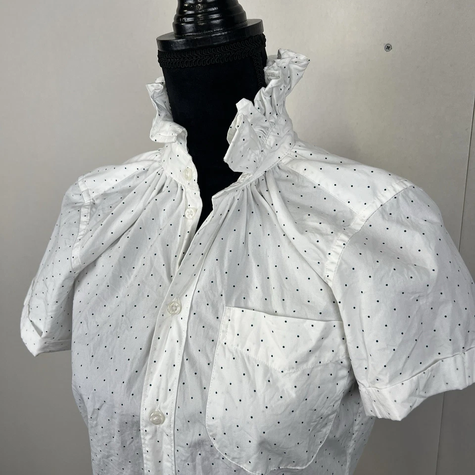 Top KMJ Quarantini Abotonado Talla XS Blanco Lunares Boyfriend Fit Kate McHale Foto 4 de 4