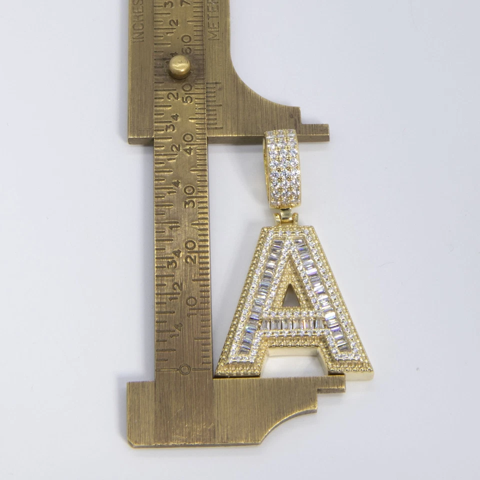 3.8cm Baguette Blocco Iniziale Ciondolo 14K Giallo Placcata Oro Argento Sterling - Immagine 4 di 4